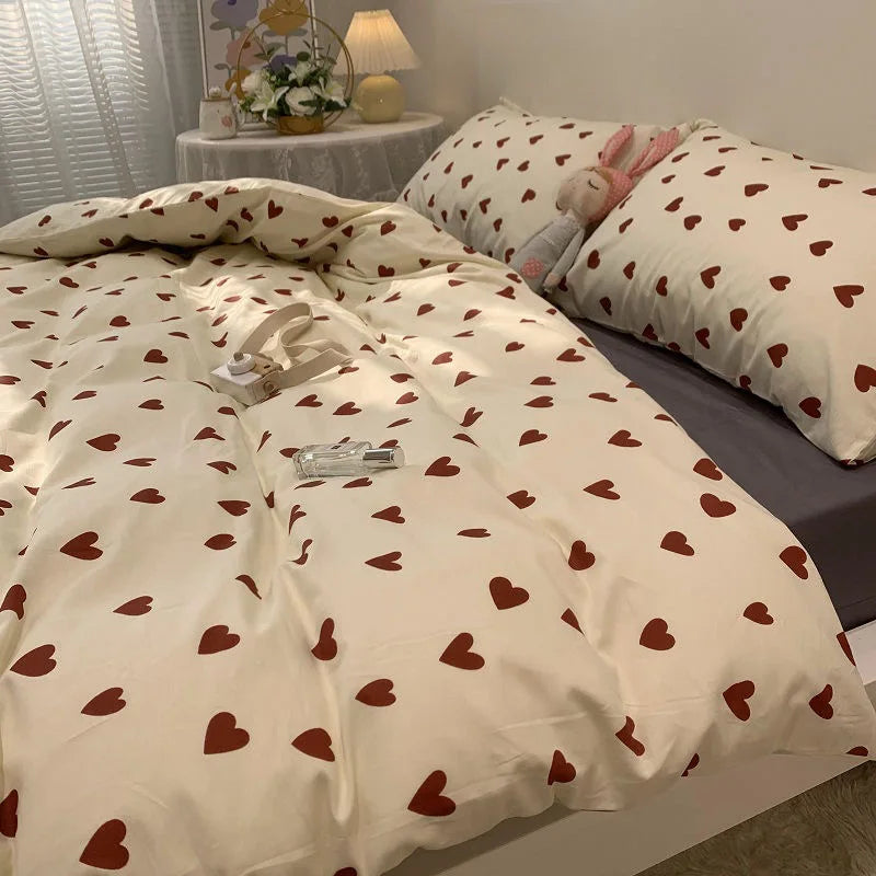 Heart Pattern Bedding Set – Duvet Cover and Pillowcase for Single, Double and Queen Size Beds