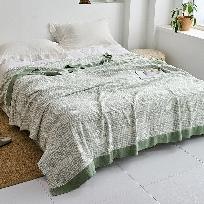 Japanese Soft Fleece Throw Blanket for Cozy Comfort