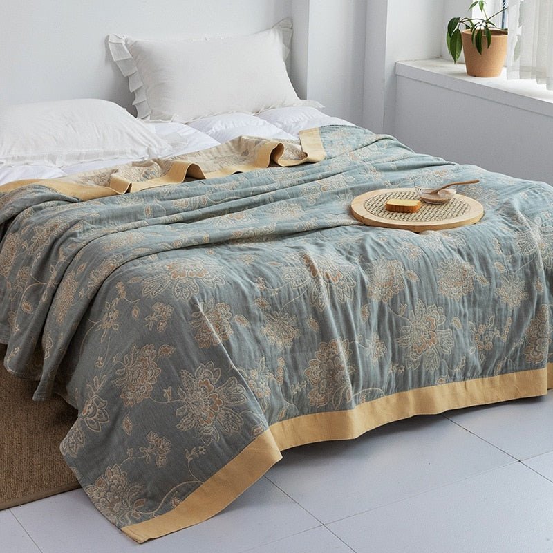 Japanese Soft Fleece Throw Blanket for Cozy Comfort