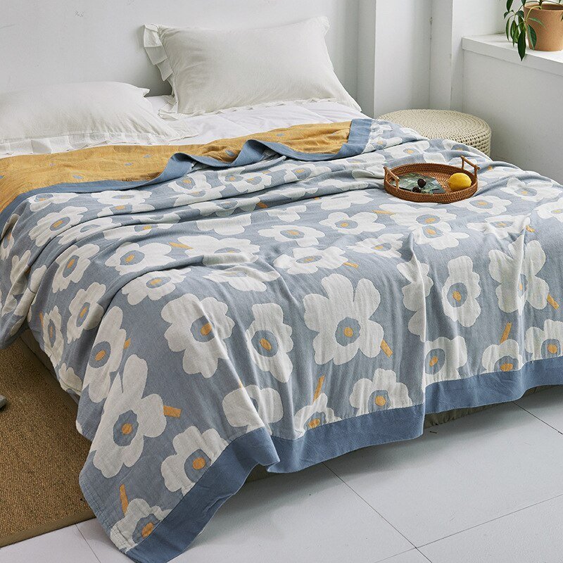 Japanese Soft Fleece Throw Blanket for Cozy Comfort