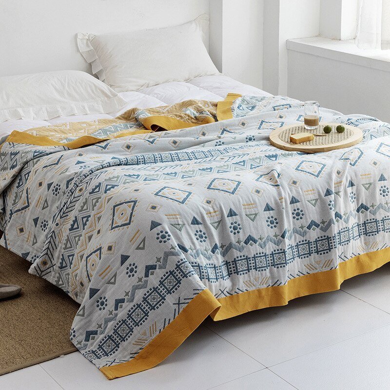 Japanese Soft Fleece Throw Blanket for Cozy Comfort