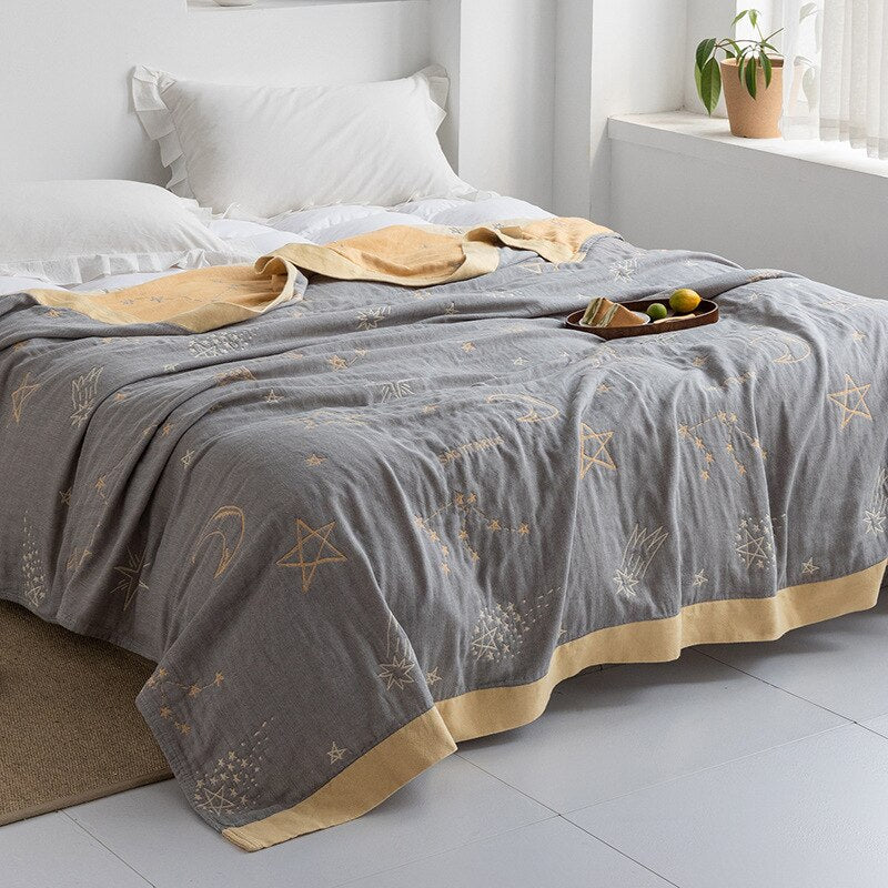 Japanese Soft Fleece Throw Blanket for Cozy Comfort