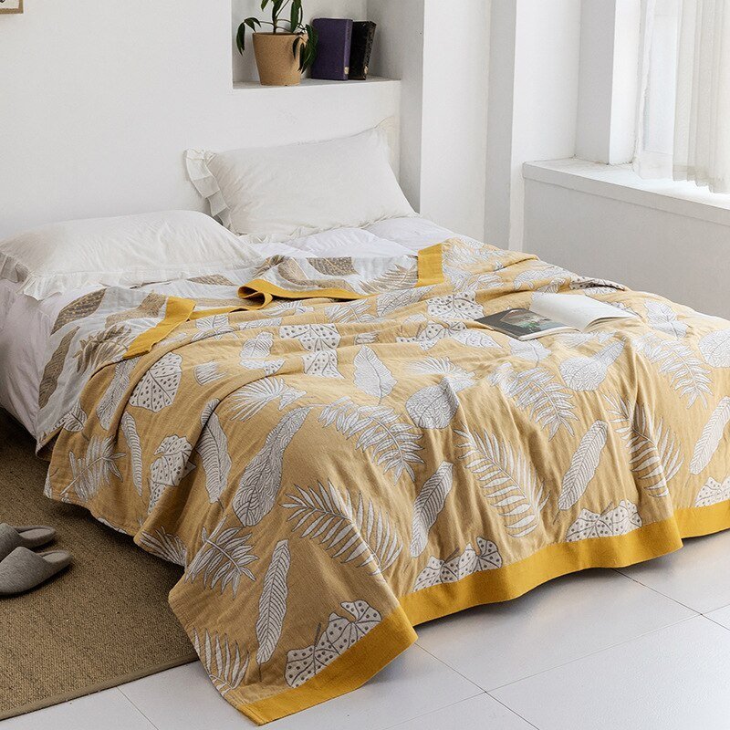 Japanese Soft Fleece Throw Blanket for Cozy Comfort