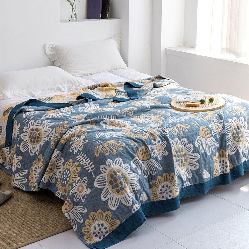 Japanese Soft Fleece Throw Blanket for Cozy Comfort