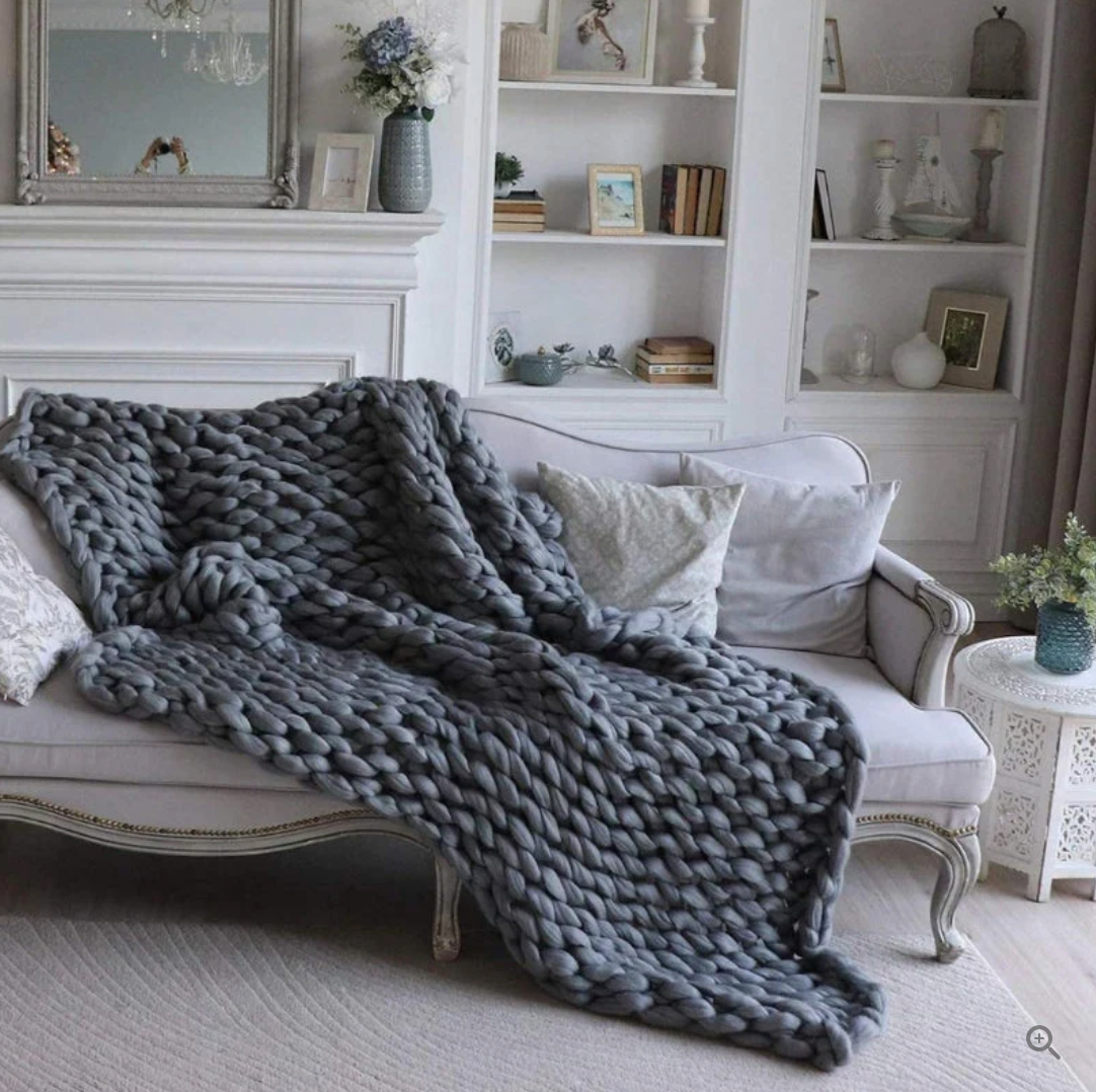 Knitted Merino Wool Blanket - Warmth & Luxury