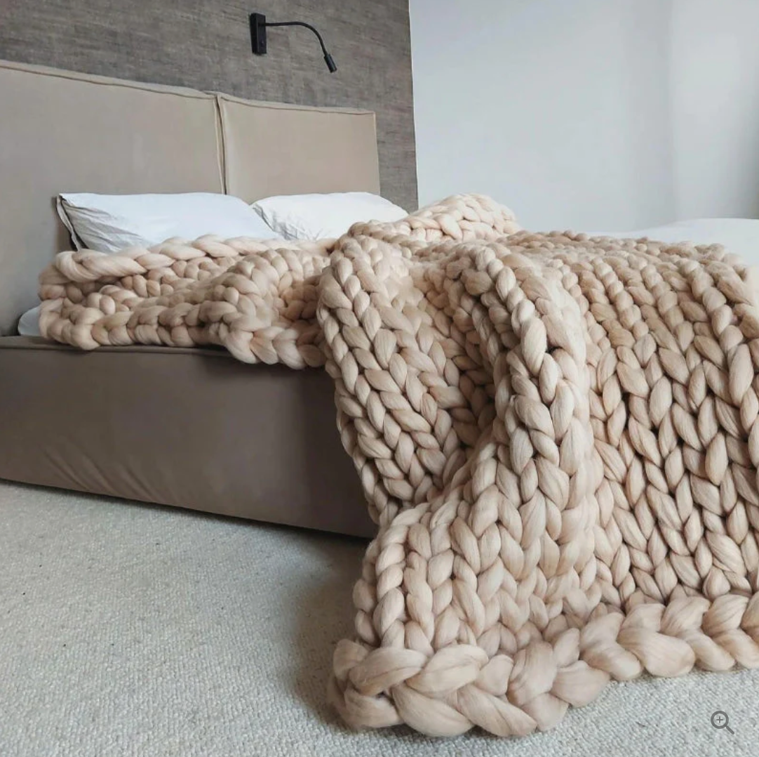 Knitted Merino Wool Blanket - Warmth & Luxury
