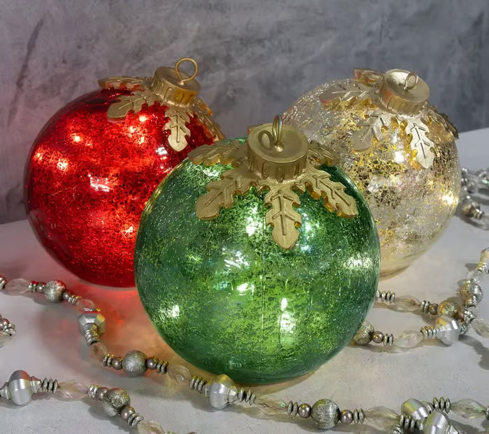 LED Christmas Bauble – Warm Ambient Lighting with Timer Function