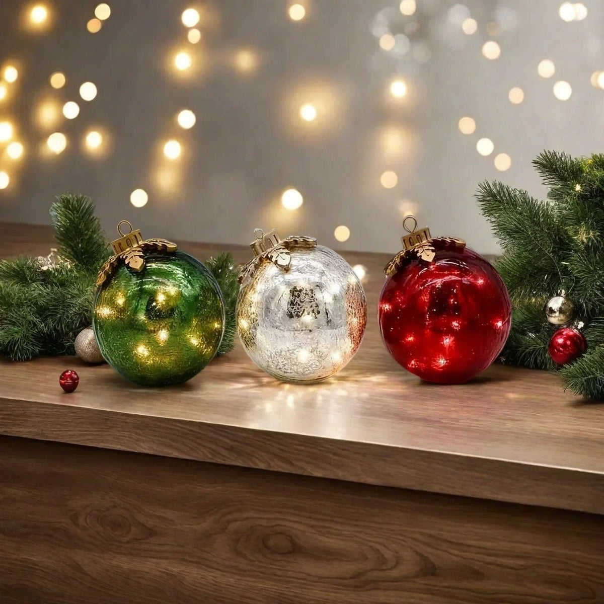 LED Crackle Glass Christmas Baubles – Illuminated Tree Ornaments for Christmas Decoration