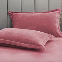 Lightweight and Comfortable Fleece Pillowcases