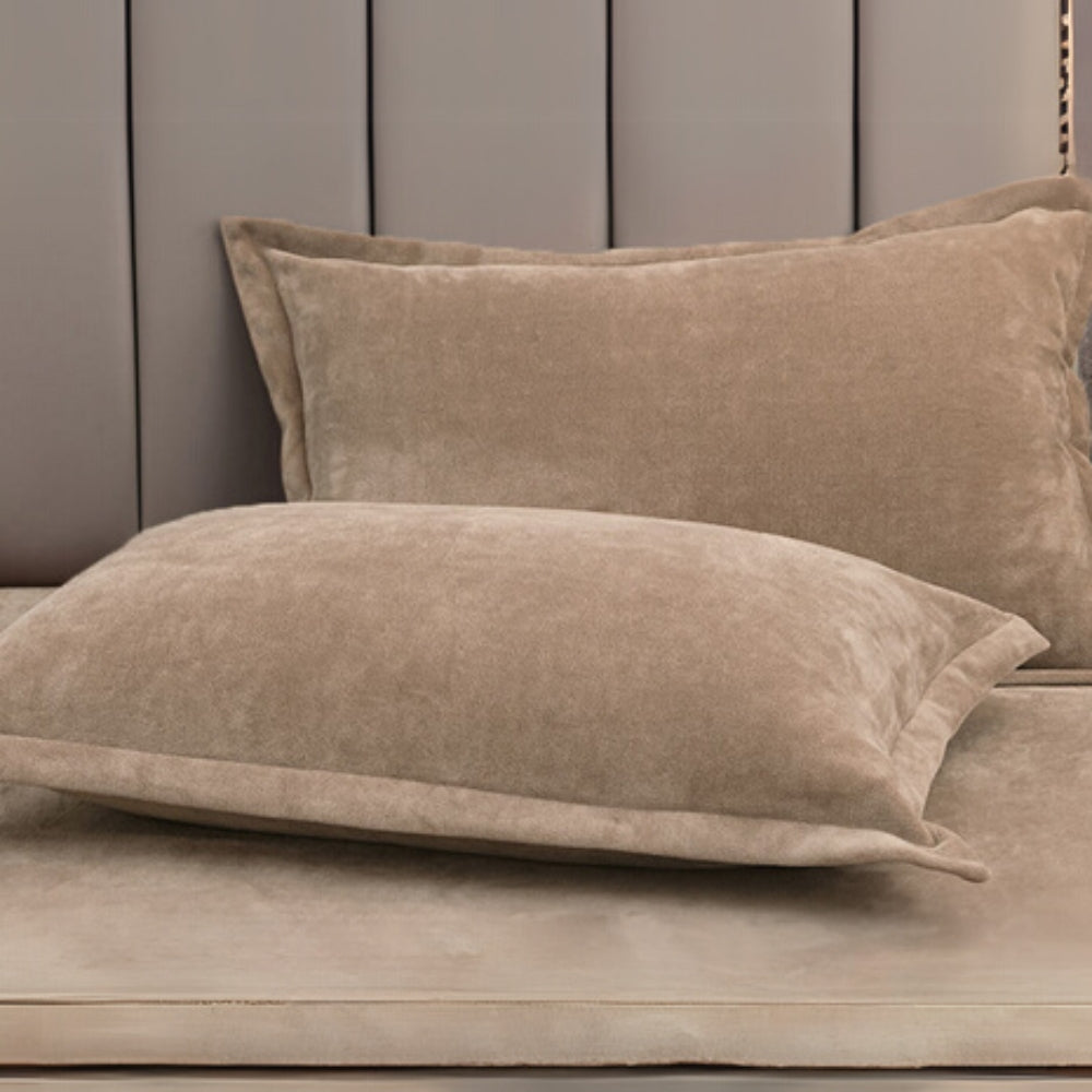 Lightweight and Comfortable Fleece Pillowcases