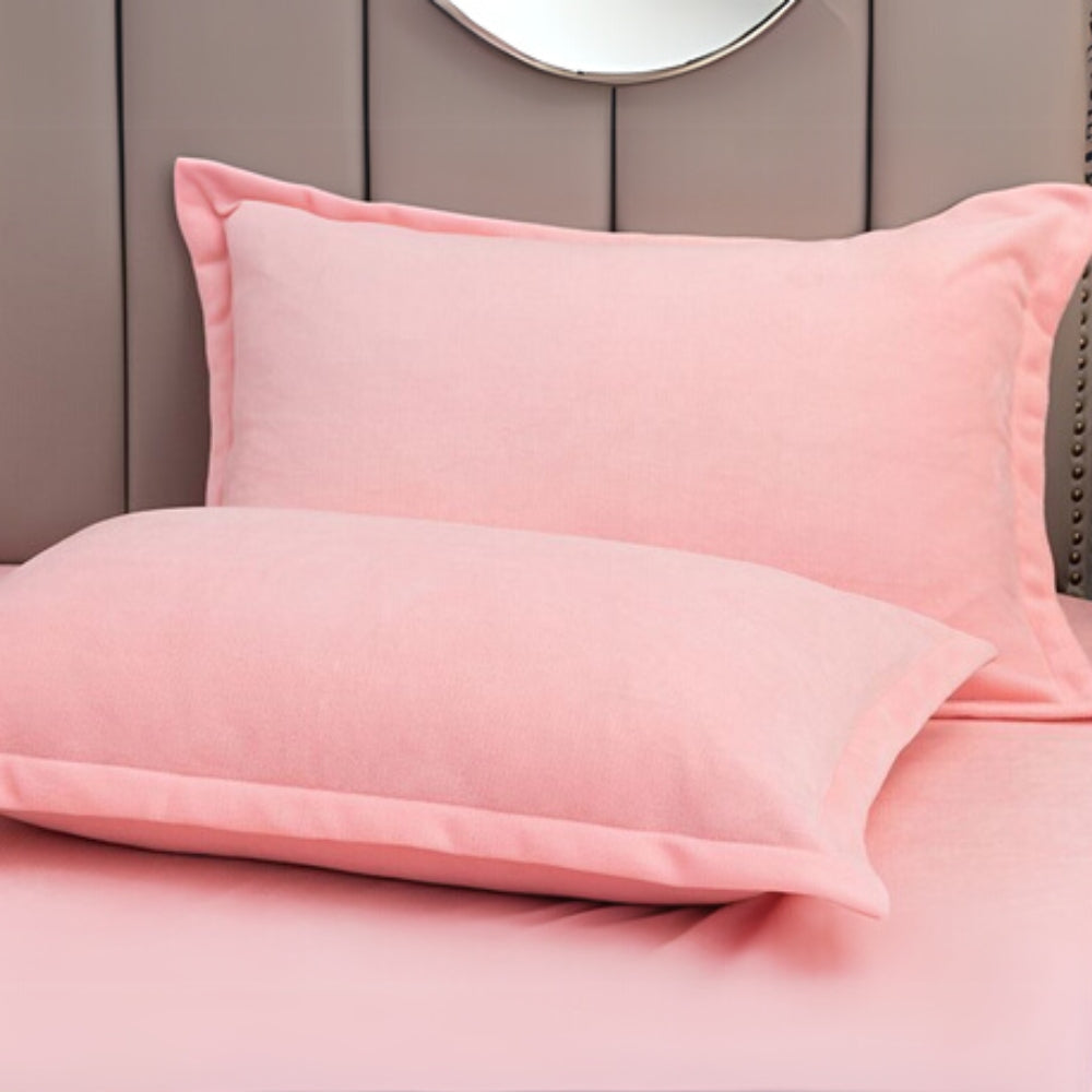 Lightweight and Comfortable Fleece Pillowcases