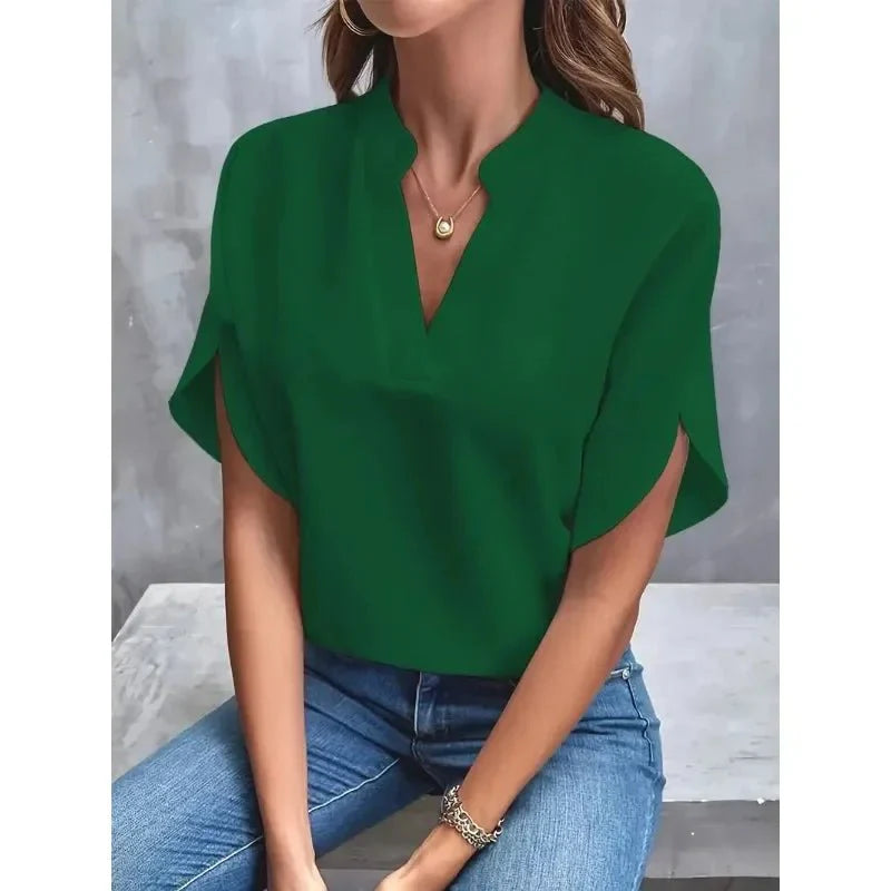 Lightweight Women's Tummy-Concealing Blouse