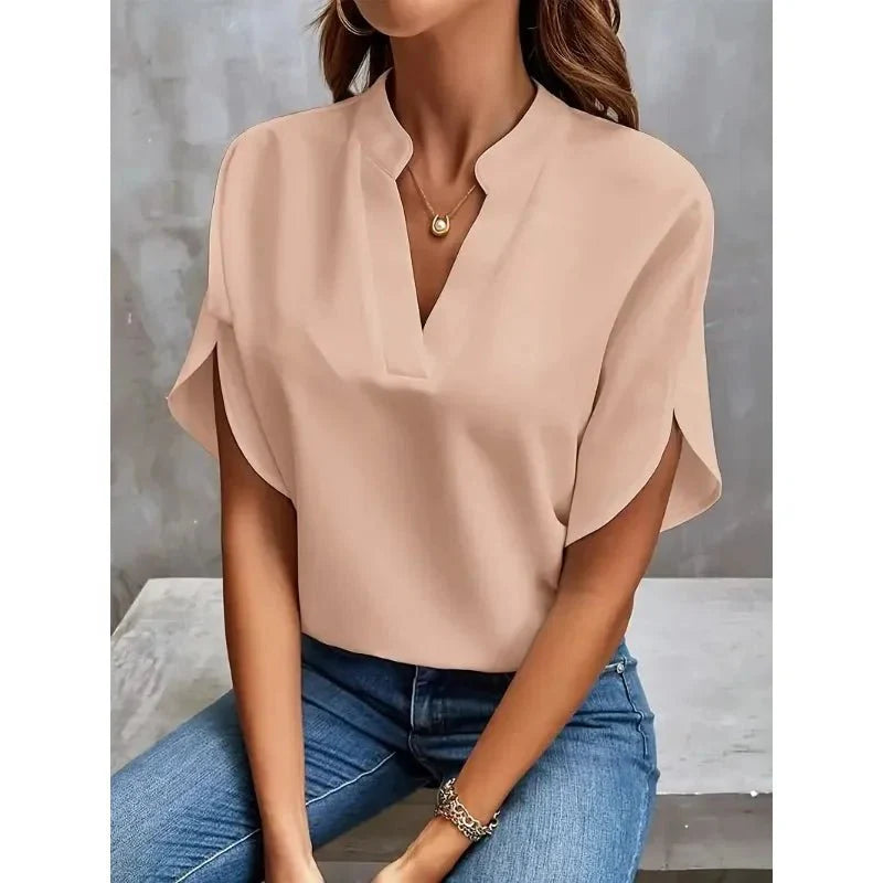 Lightweight Women's Tummy-Concealing Blouse