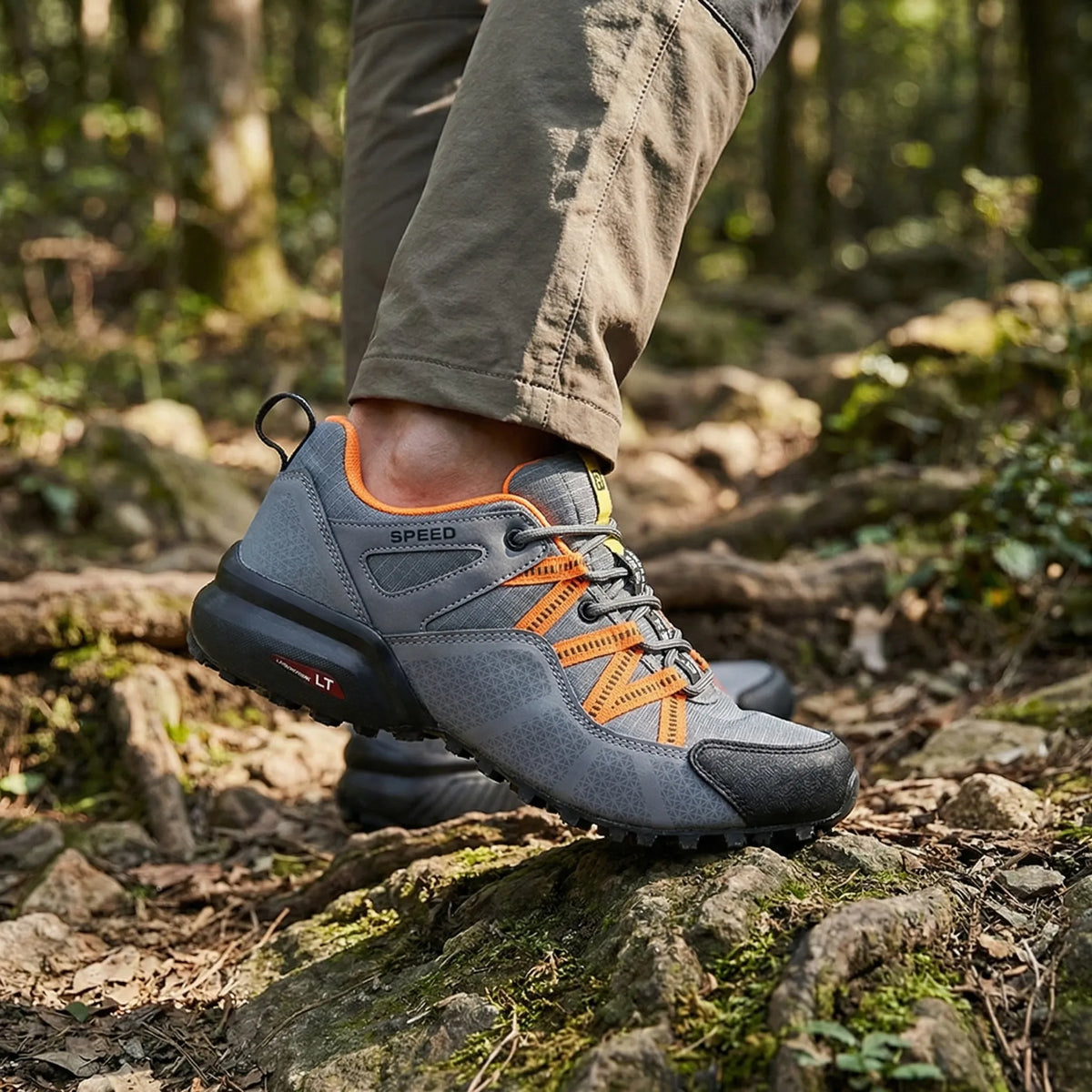 Low-Cut Lace-Up Outdoor Trainers