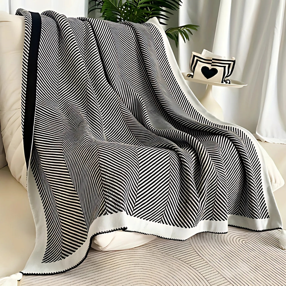Luxurious Gold Chevron Pattern Throw Blanket