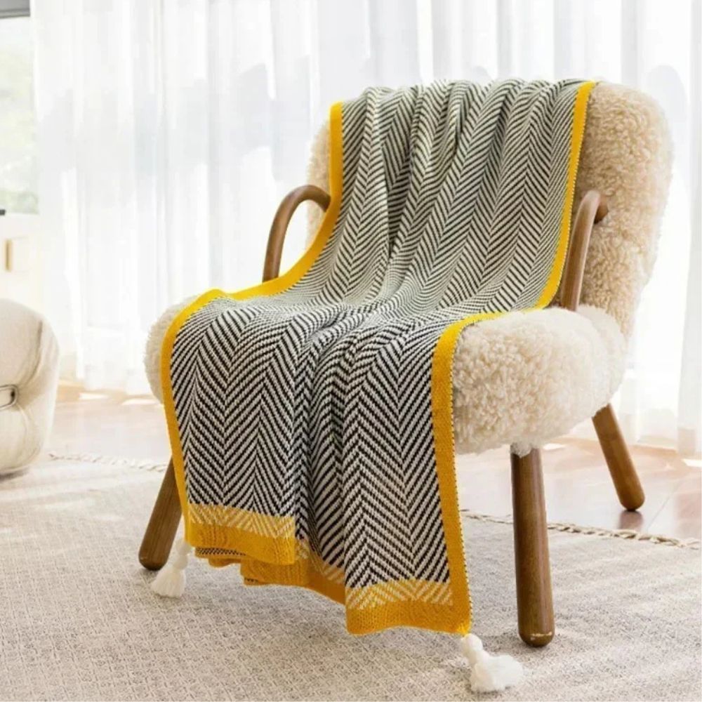 Luxurious Gold Chevron Pattern Throw Blanket