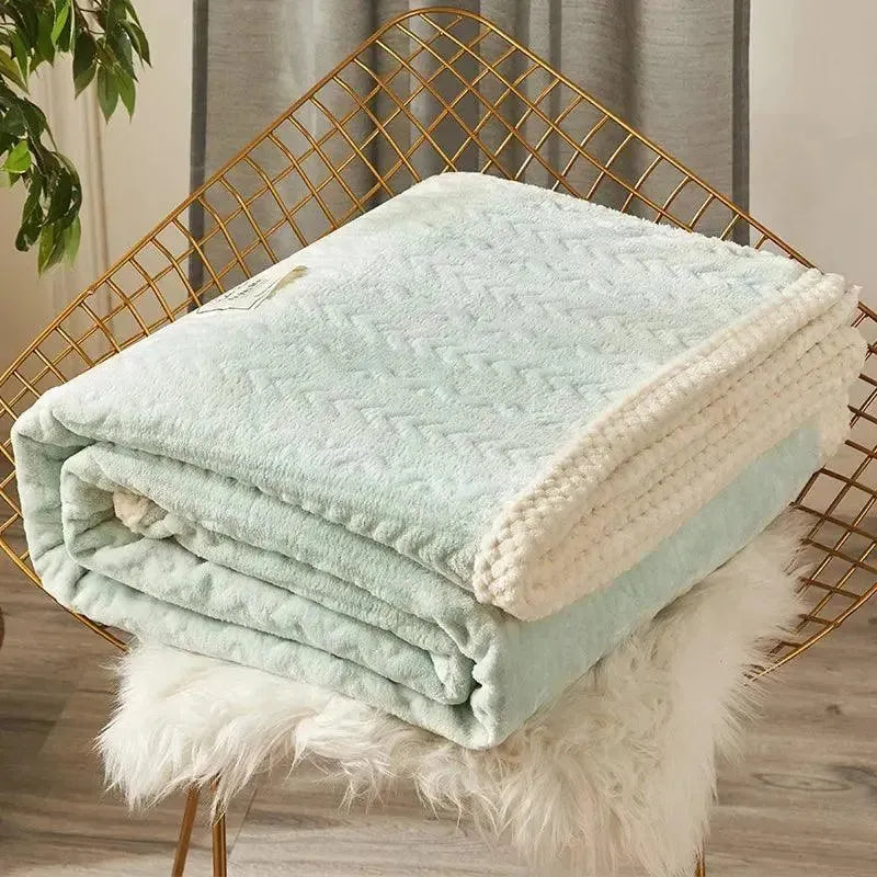 Machine-Washable Polyester Thermal Blanket Available in Various Sizes and Colors