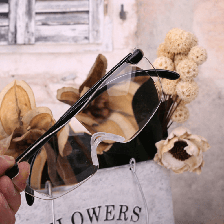 Magnifying Glasses