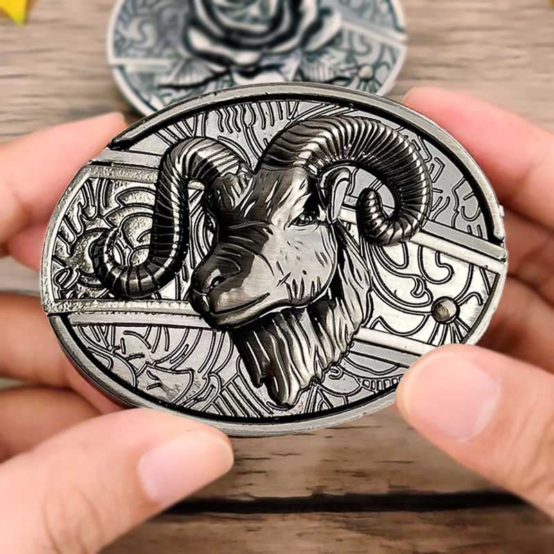 Men's Belt Buckle with Hidden Tool