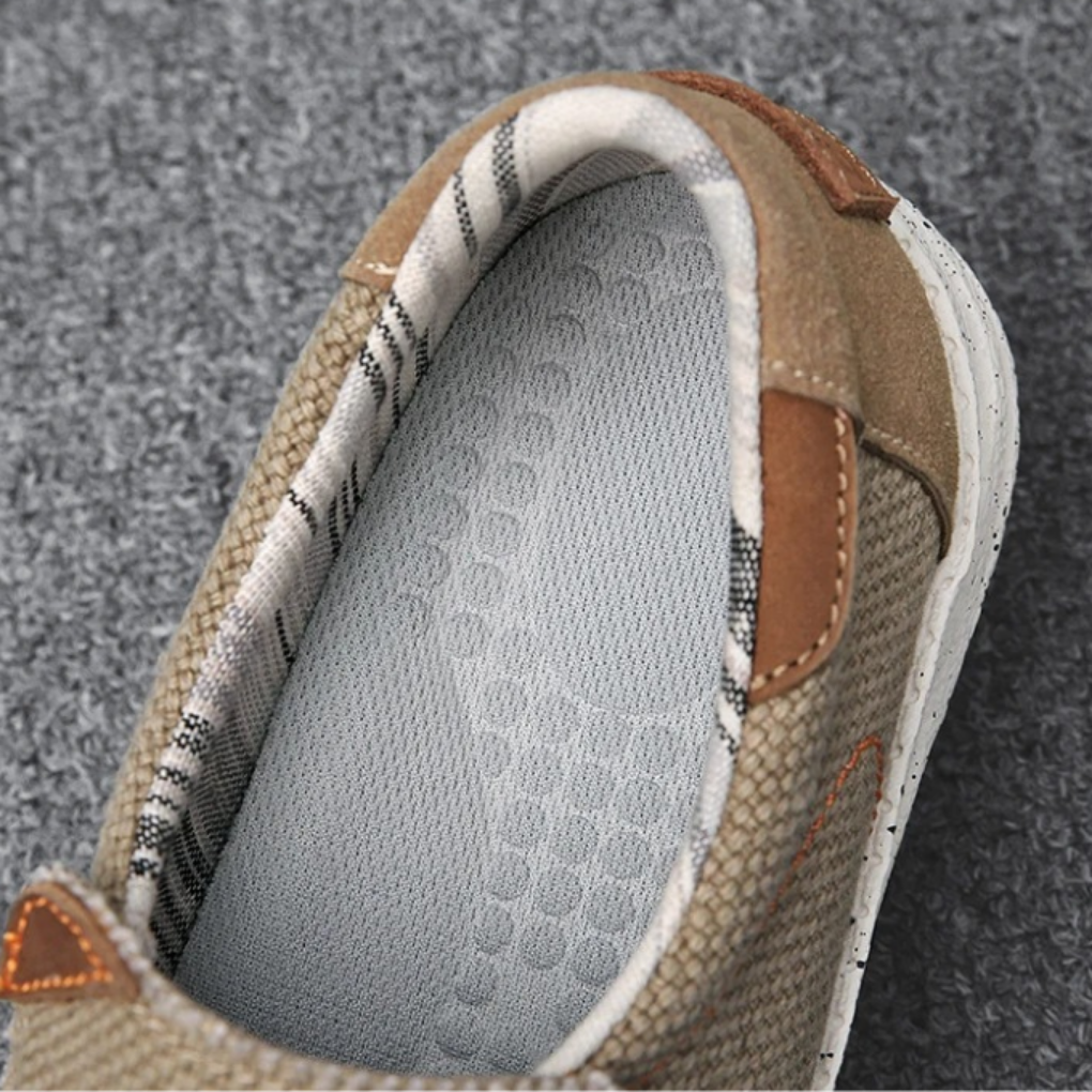 Men's Casual Canvas Shoes – Soft & Breathable Slip-Ons