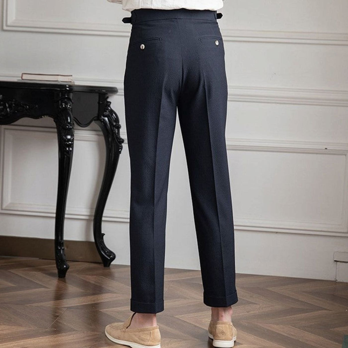 Men's High-Waisted Tailored Pleated Trousers with Buckled Waistband