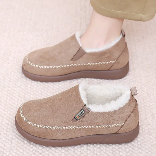 Men's Sheep Wool Slippers - Winter Elegance and Comfort