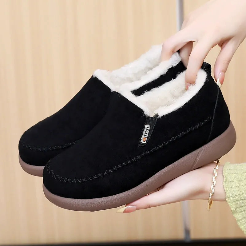 Men's Sheep Wool Slippers - Winter Elegance and Comfort
