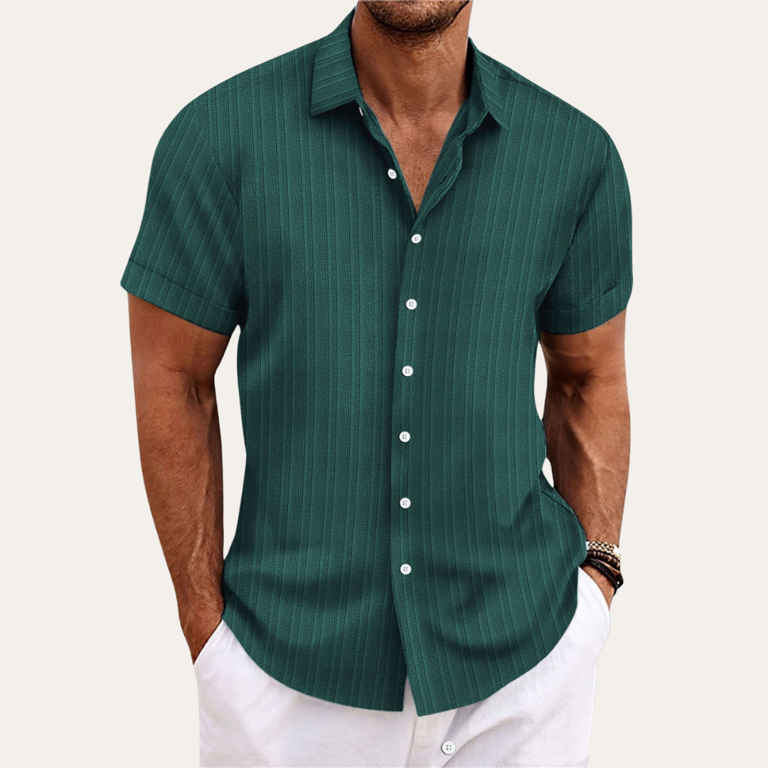 Men's Short-Sleeve Button-Down Shirt