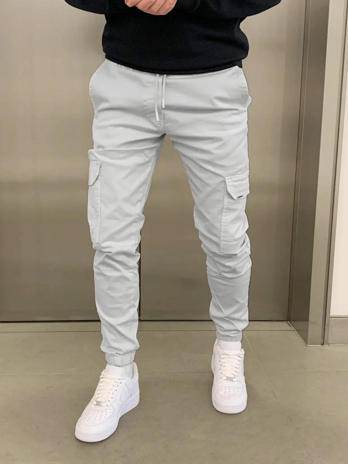 Men's Slim-Fit Cargo Trousers