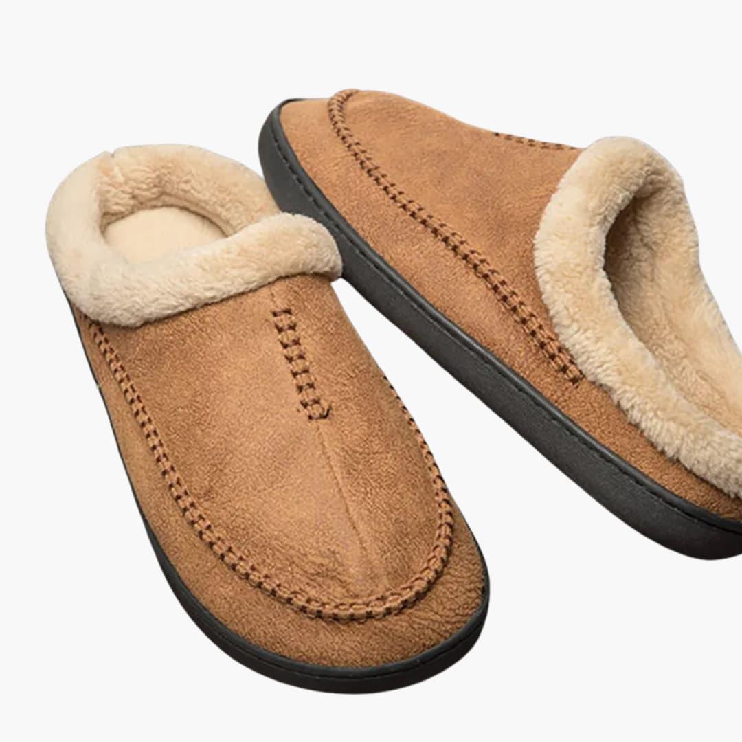 Men's Slip-On Slippers with Plush Lining and Textured Outsole