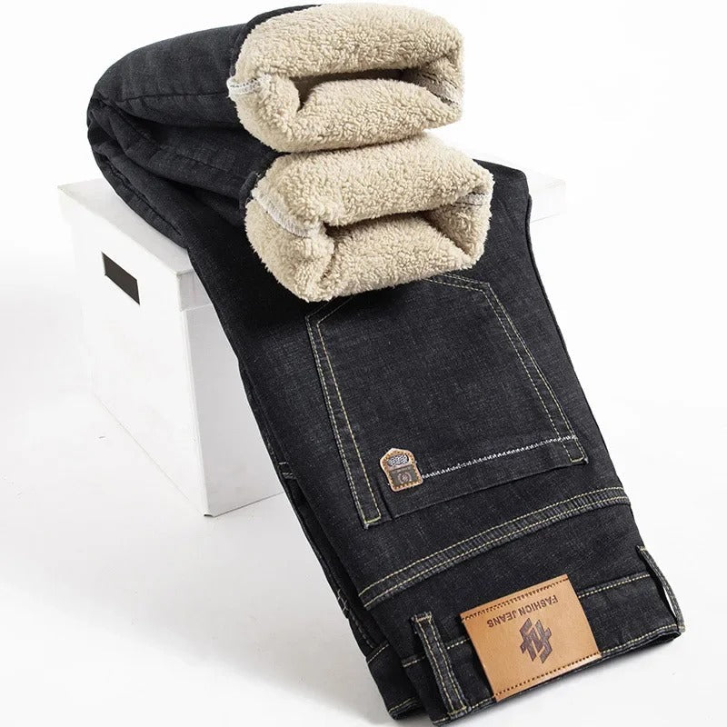 Men's Straight-Leg Fleece-Lined Jeans