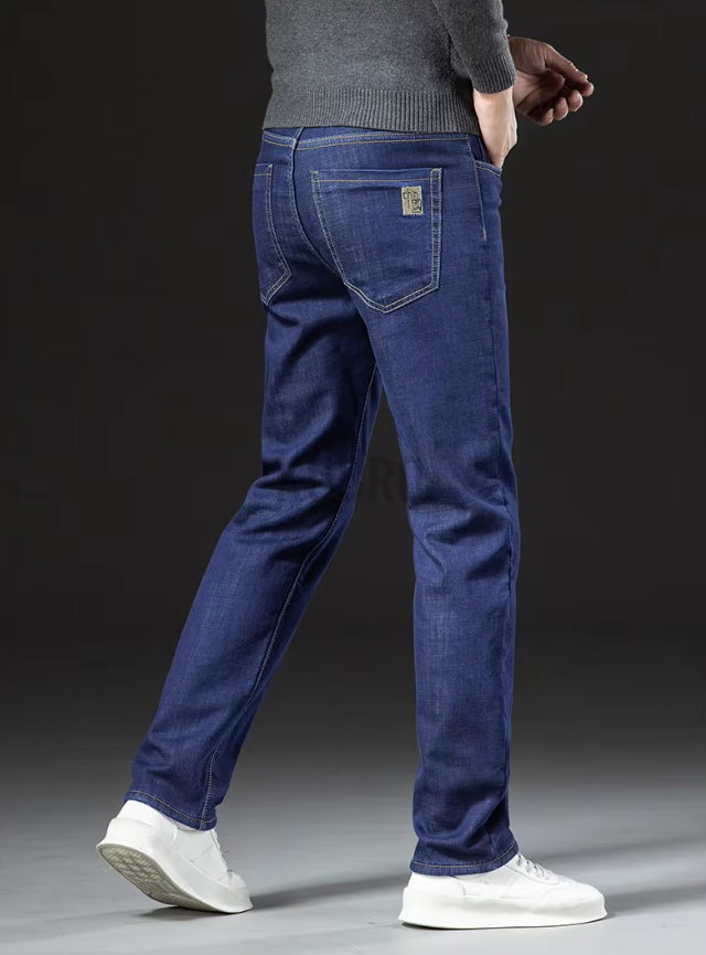 Men's Straight-Leg Fleece-Lined Jeans