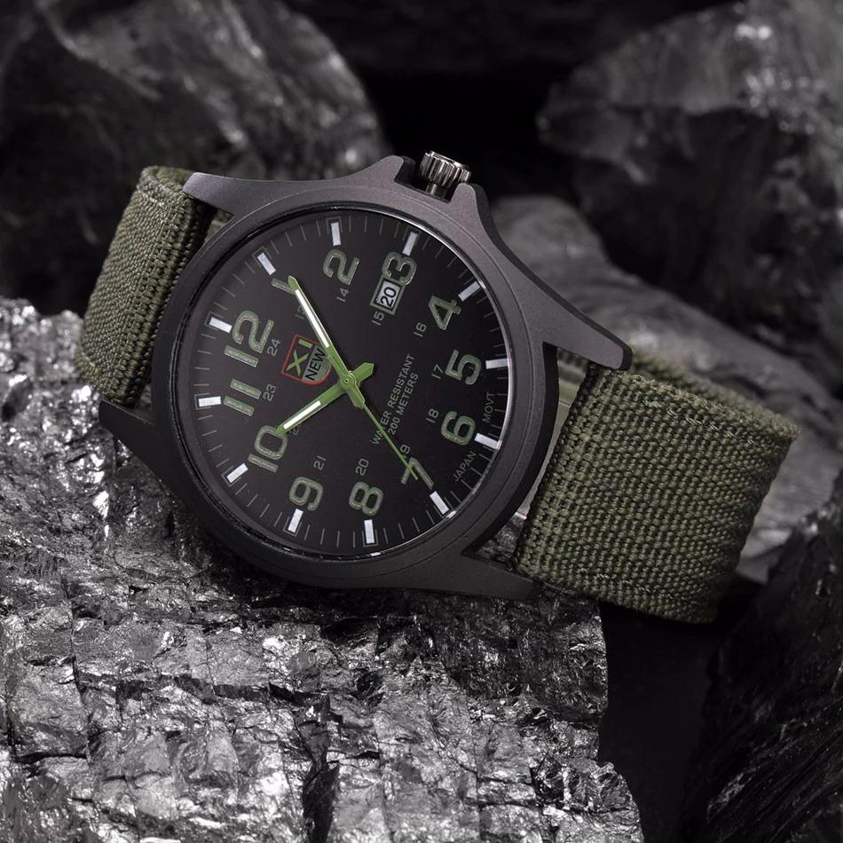 Men's Tactical Watch – Waterproof and Shock-Resistant with LED