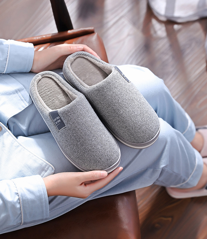 Men's Warm House Slippers for Stylish Comfort