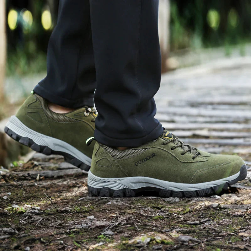 Men's Waterproof Hiking Shoes – Optimal Comfort and Grip