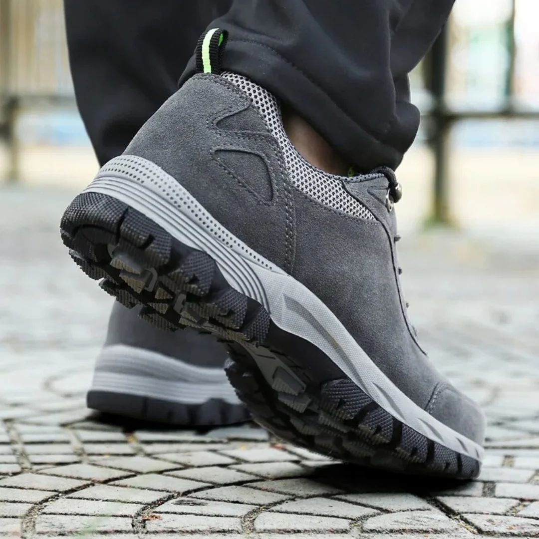 Men's Waterproof Hiking Shoes – Optimal Comfort and Grip