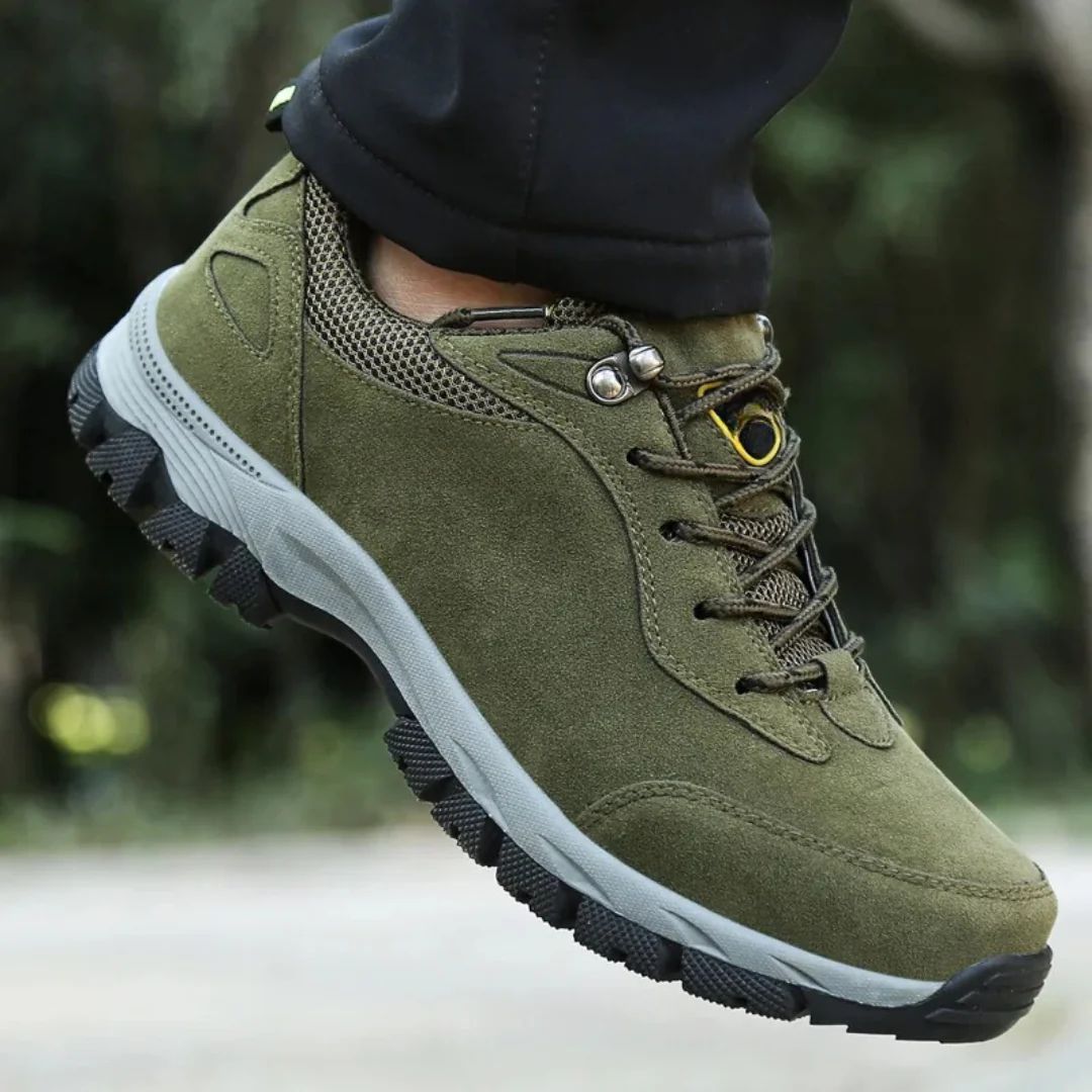 Men's Waterproof Hiking Shoes – Optimal Comfort and Grip
