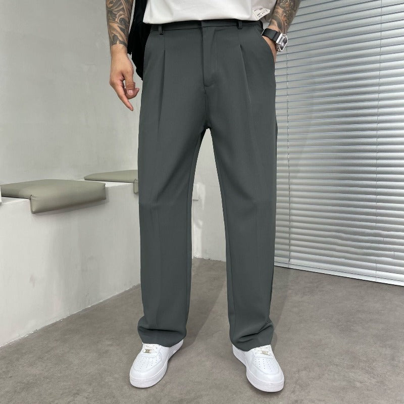 Men's Wide-Leg Pleated Trousers