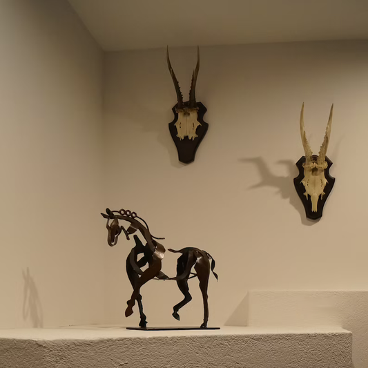 Metal Horse Sculpture - Artisanal Decor