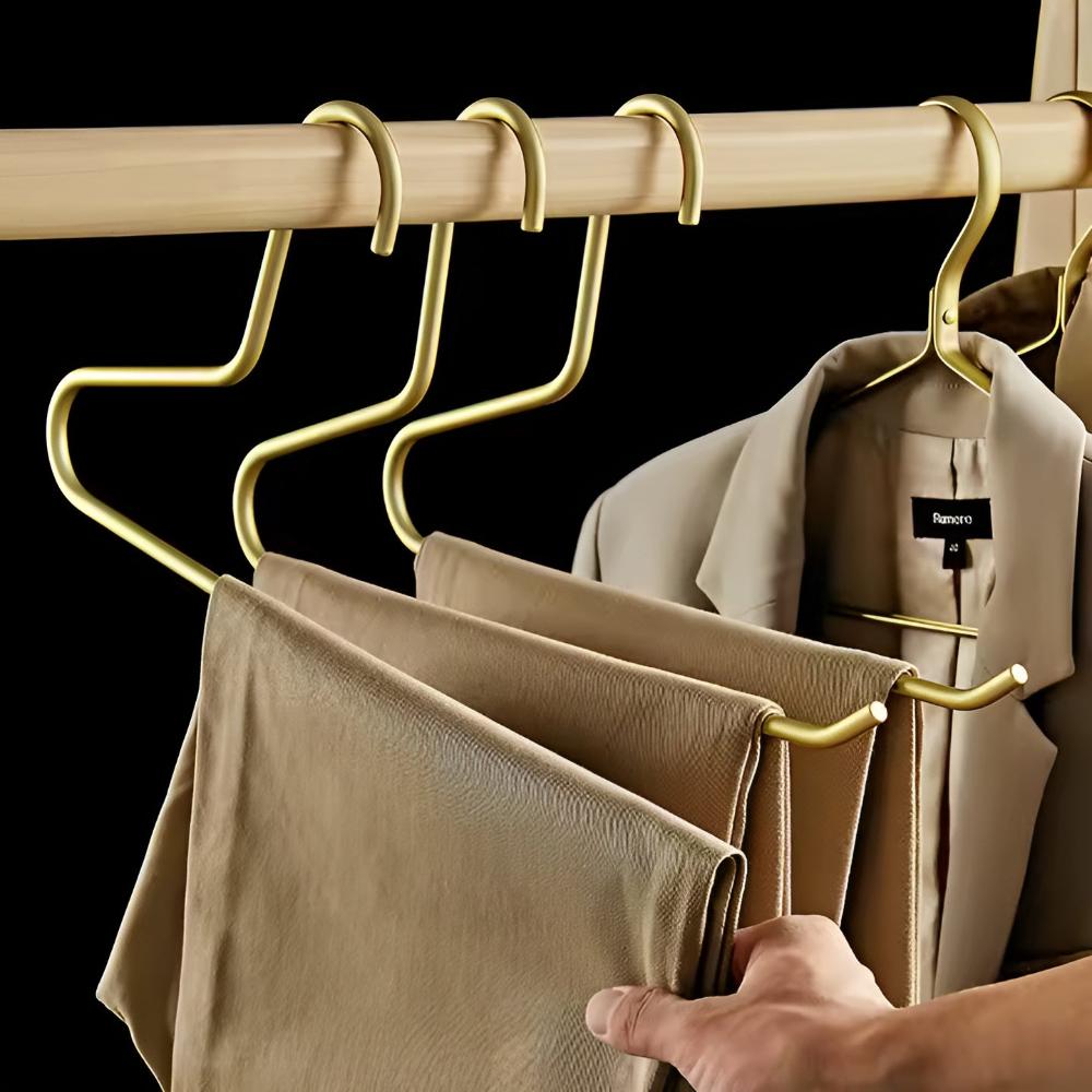 Minimalist Metal Wardrobe Hangers (5 Pieces)
