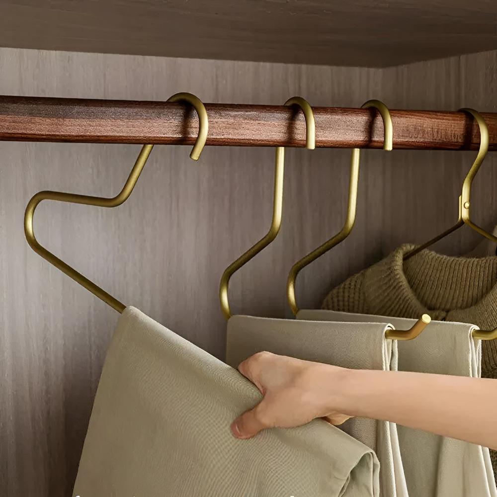 Minimalist Metal Wardrobe Hangers (5 Pieces)