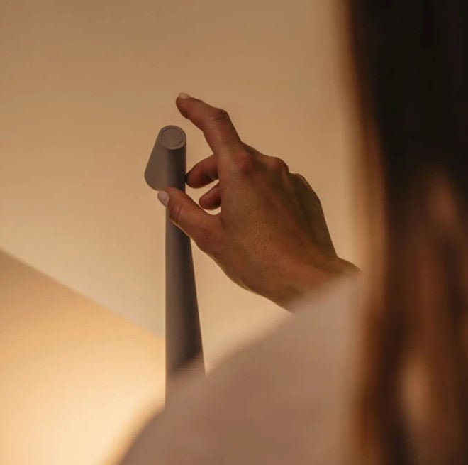 Nordic Minimalist Design Ambient Lamp - Cordless LED Reading & Dining Lamp