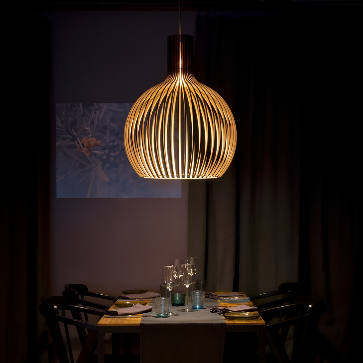 Nordic Wooden Ceiling Light – Rustic Wooden Pendant Lamp for the Living Room