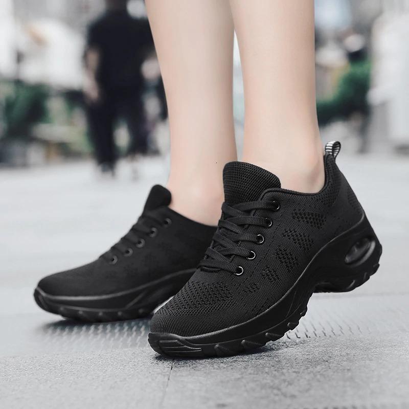 Orthopedic shoes