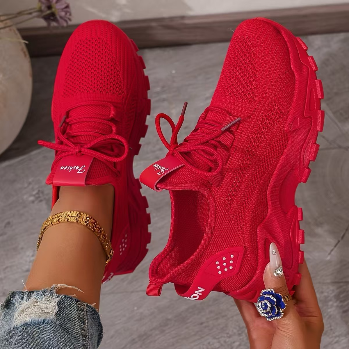 Orthopedic Sneakers with Arch Support and Ergonomic Sole – Wide Toe Box for Maximum Comfort