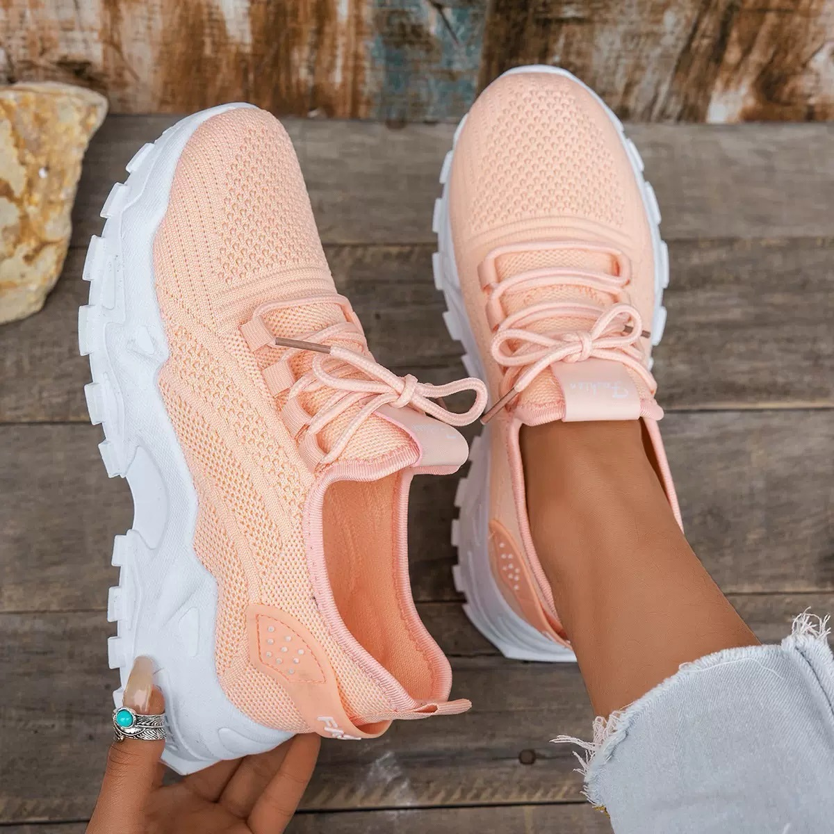 Orthopedic Sneakers with Arch Support and Ergonomic Sole – Wide Toe Box for Maximum Comfort