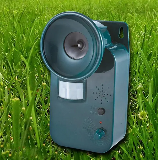Outdoor Wireless Ultrasonic Animal and Pest Repeller 9V DC