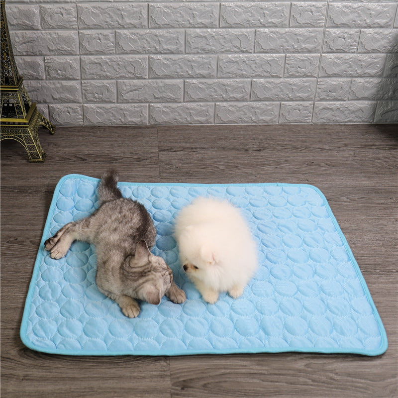 Pet Cooling Mat - Instant Cooling & Refreshing