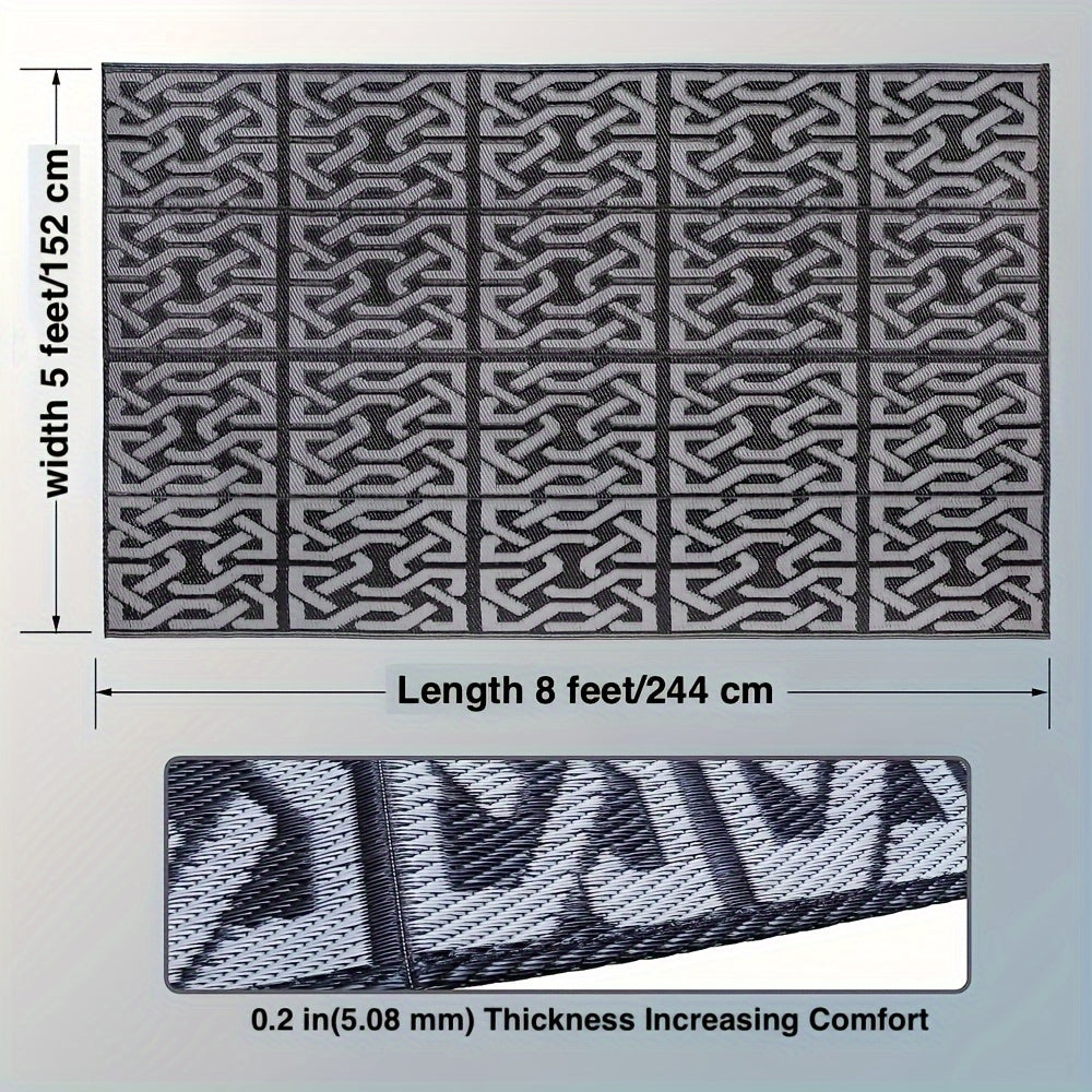 Reversible Outdoor Rug | Modern Patio Mat in Black and Grey