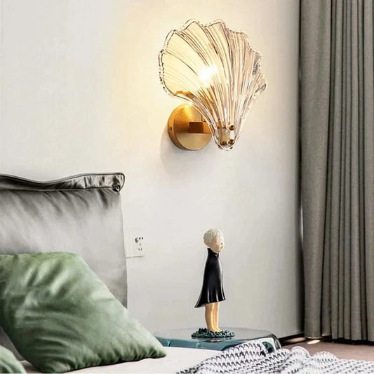 Shell Glass Wall Light – Decorative Fixture with Warm LED Lighting